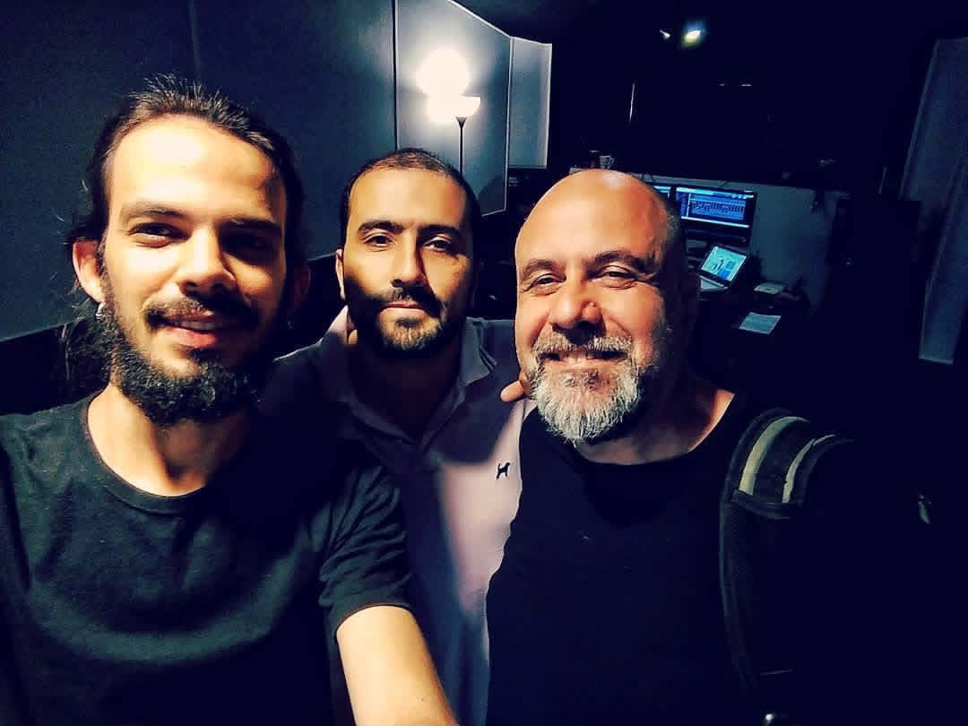 Selfie de Salomão Soares com Adonias Jr. e Toninho Ferragutti, no estúdio